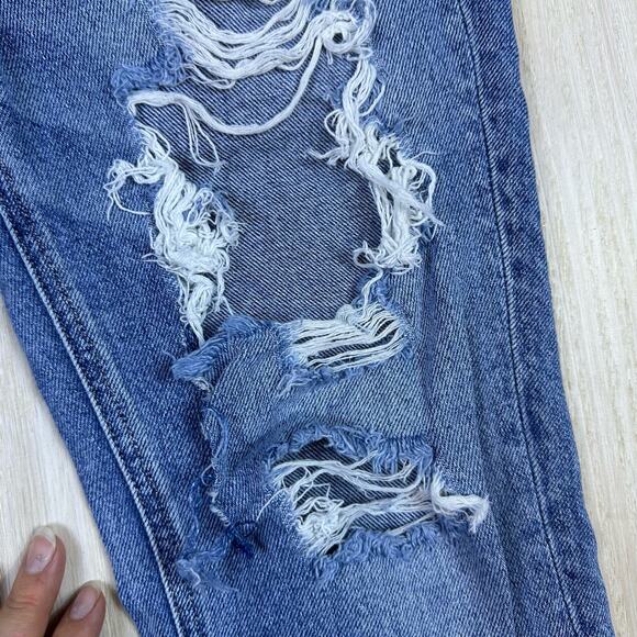 Flying Monkey Distressed Medium Wash Fray Hem Relaxed Straight Mom Jeans 26 - Picture 6 of 16